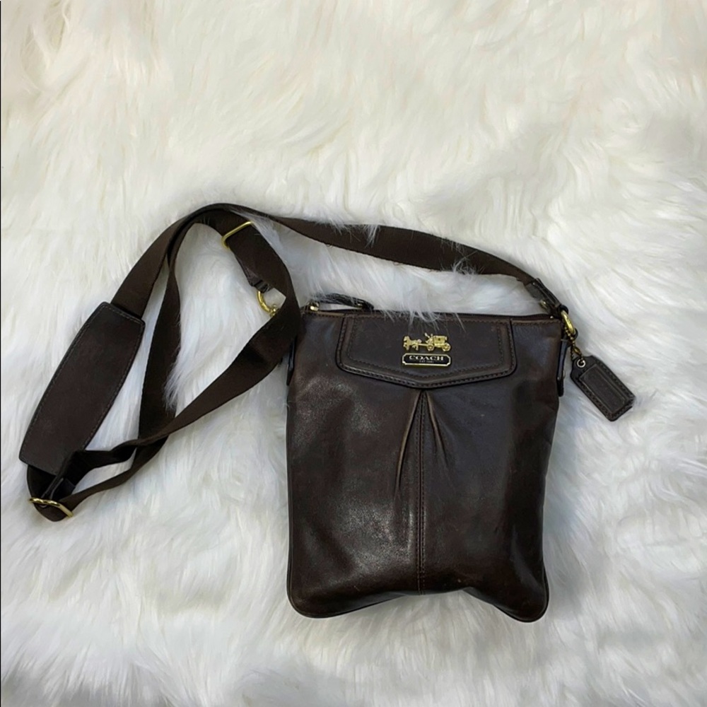 COACH Swingpack Madison Leather Brown Shoulder Bag